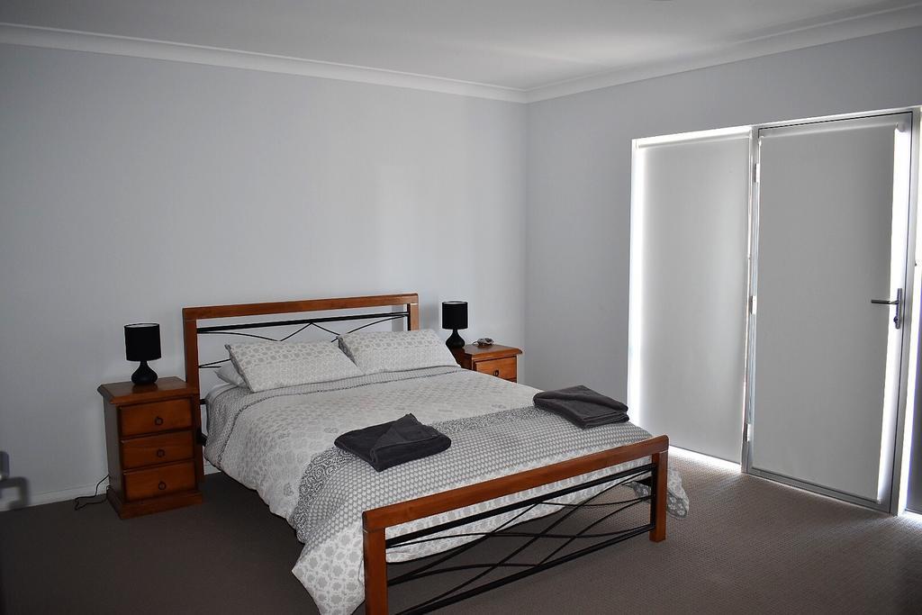Griffith Prestige Apartments Luaran gambar
