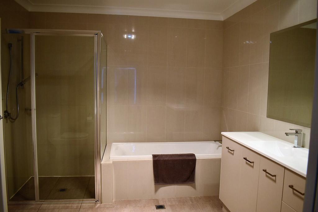 Griffith Prestige Apartments Luaran gambar